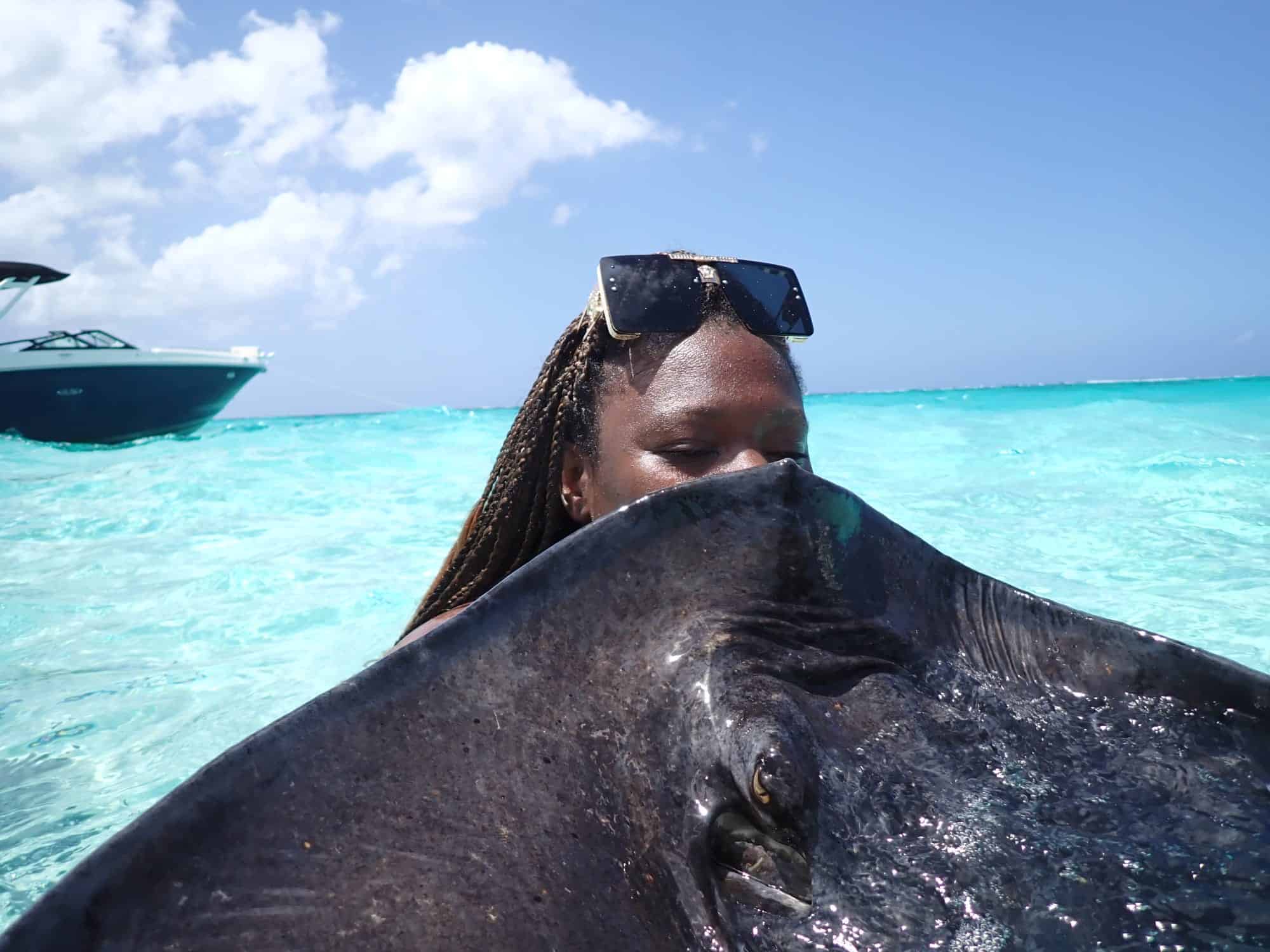 Starliner Dream Tours - stingray city